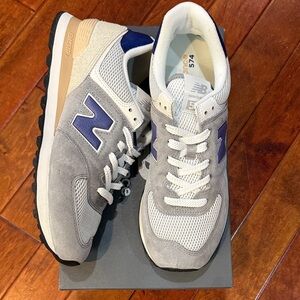 New Balance Men's Cream and Blue Sneakers